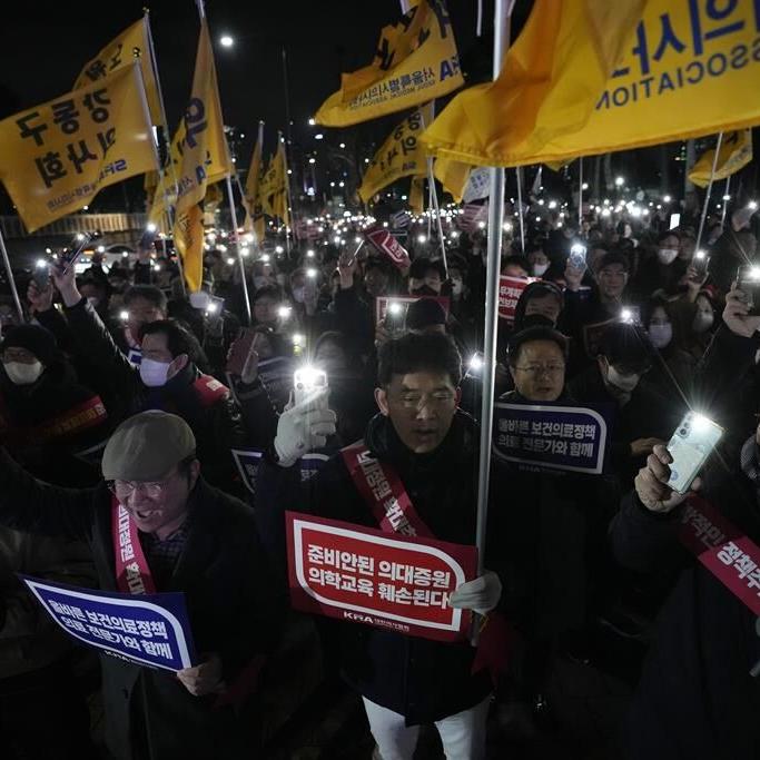 South Korean doctors rally against government plans to increase the number of medical students